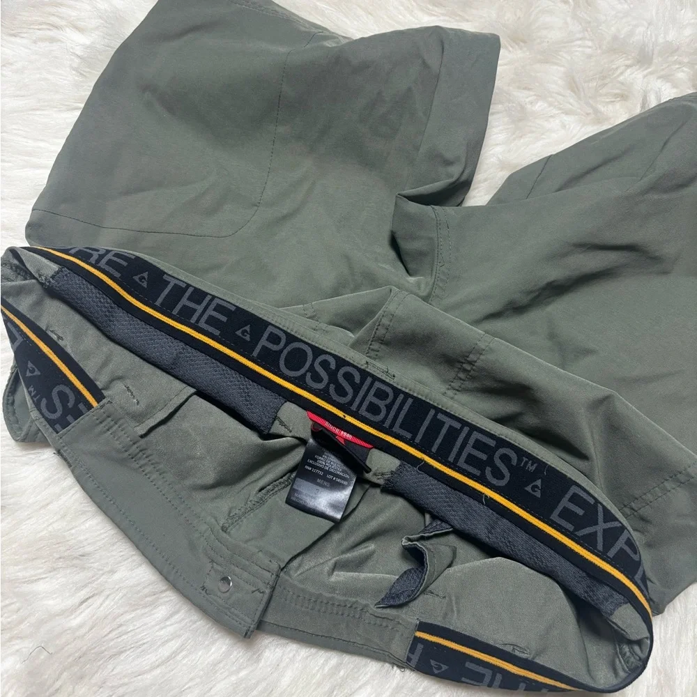 Gerry Men’s Forest Green Shorts size 36